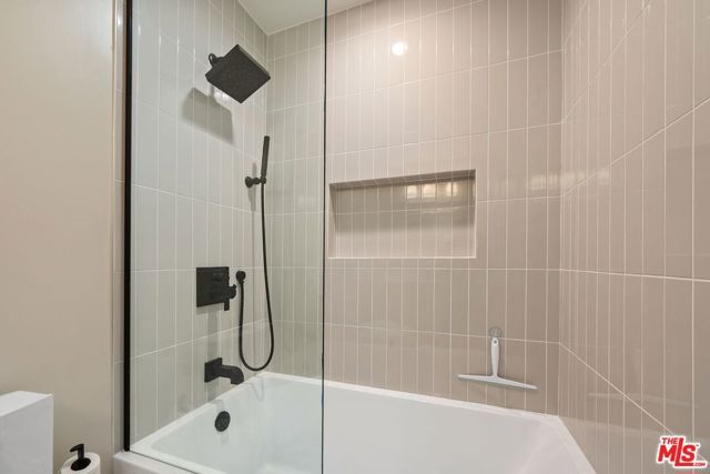 2233 4th Street 3, Santa Monica, CA 90405