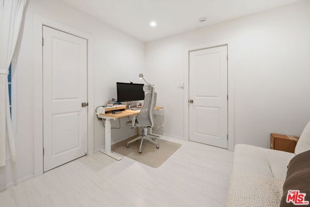 2233 4th Street 3, Santa Monica, CA 90405