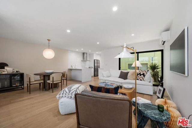 2233 4th Street 3, Santa Monica, CA 90405