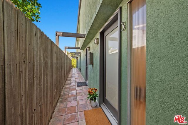 2233 4th Street 3, Santa Monica, CA 90405