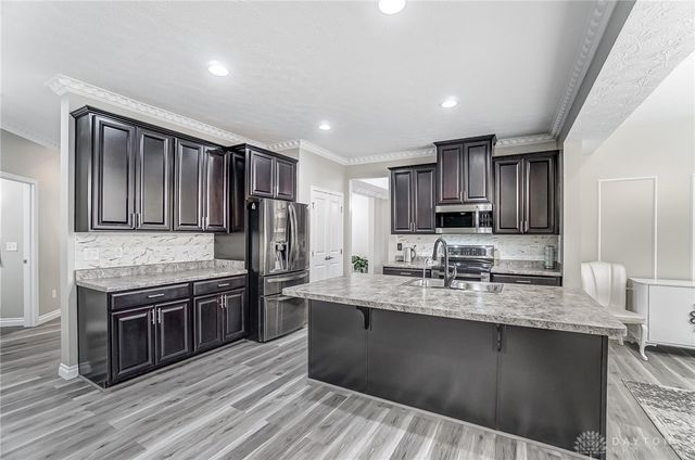 2603 Blueflag Street, Tipp City, OH 45371