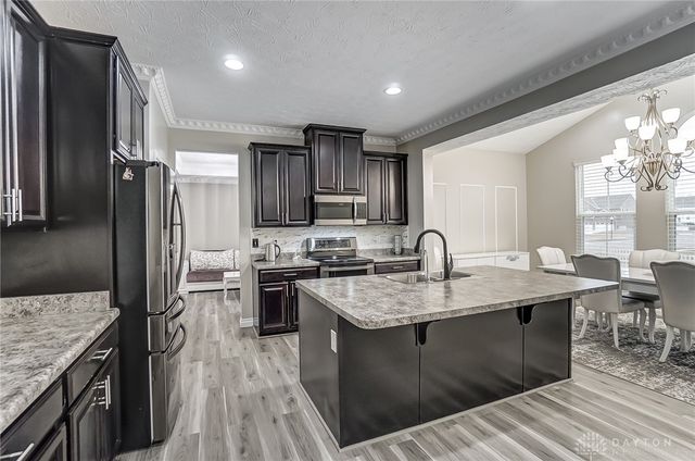 2603 Blueflag Street, Tipp City, OH 45371