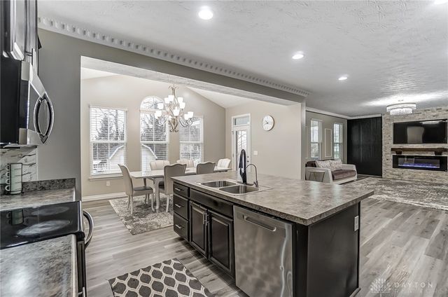 2603 Blueflag Street, Tipp City, OH 45371