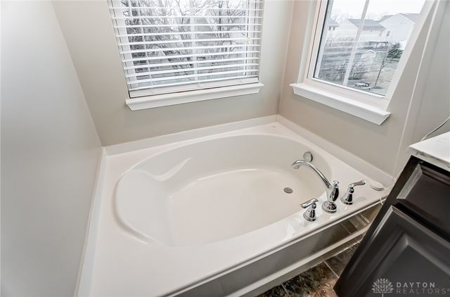 2603 Blueflag Street, Tipp City, OH 45371