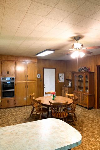 345 S Lake St, Waskom, TX 75692