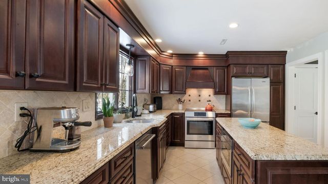 154 ASH WAY, Doylestown, PA 18901