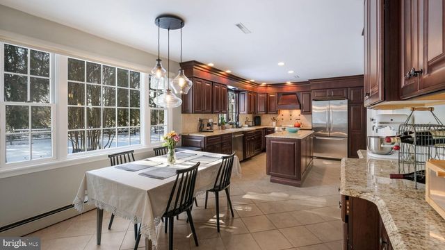 154 ASH WAY, Doylestown, PA 18901