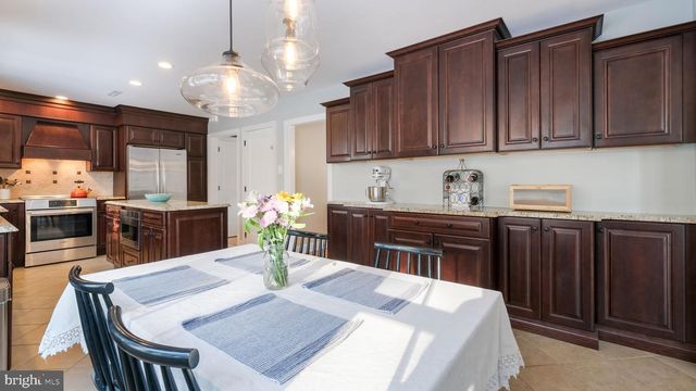 154 ASH WAY, Doylestown, PA 18901