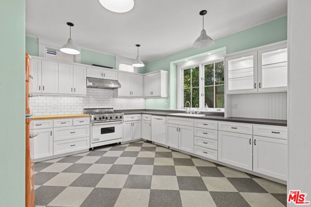 813 Crestmoore Place, Venice (los Angeles), CA 90291