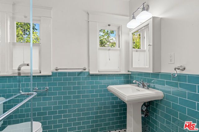 813 Crestmoore Place, Venice (los Angeles), CA 90291