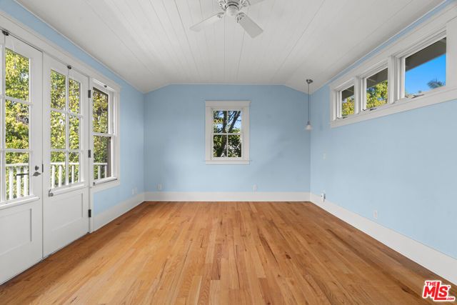 813 Crestmoore Place, Venice (los Angeles), CA 90291