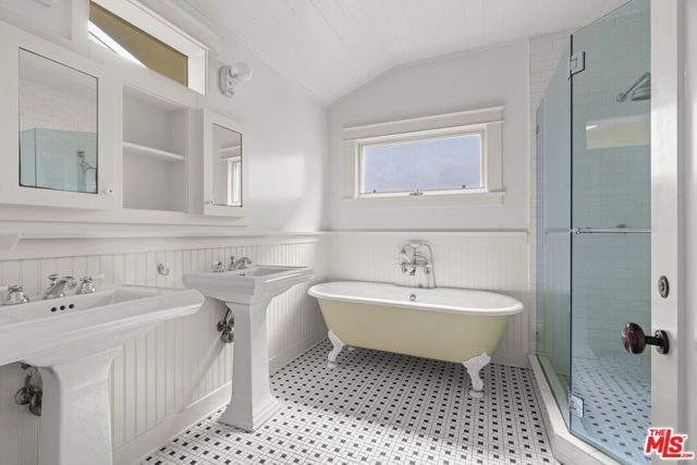 813 Crestmoore Place, Venice (los Angeles), CA 90291