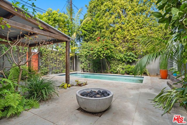 813 Crestmoore Place, Venice (los Angeles), CA 90291