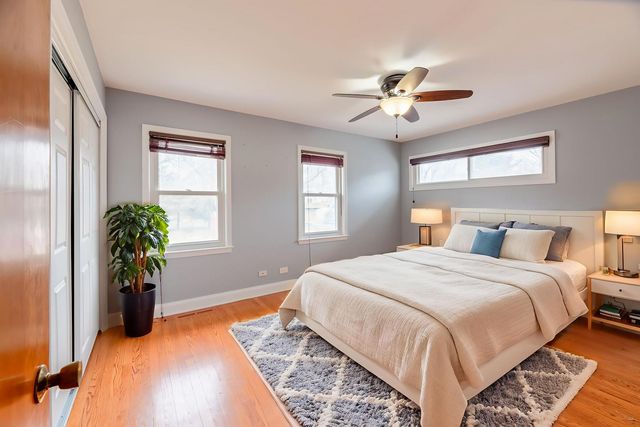 114 N FOREST Avenue, Palatine, IL 60074