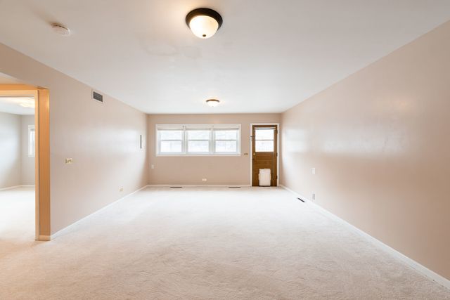 114 N FOREST Avenue, Palatine, IL 60074