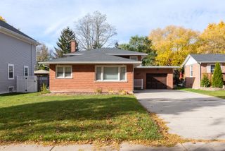 114 N FOREST Avenue, Palatine, IL 60074