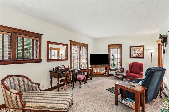 290 Park Avenue, Conneaut, OH 44030