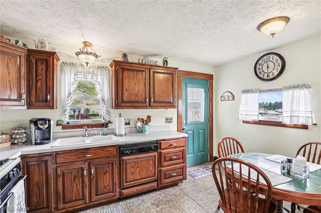 290 Park Avenue, Conneaut, OH 44030