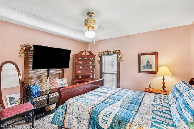 290 Park Avenue, Conneaut, OH 44030