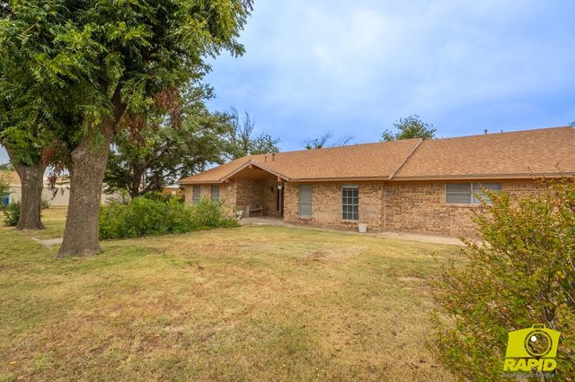 711 Robert Lee Highway, Sterling City, TX 76951