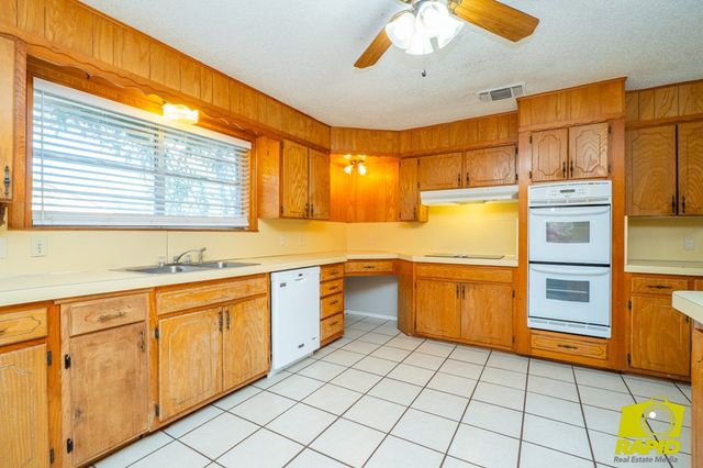 711 Robert Lee Highway, Sterling City, TX 76951