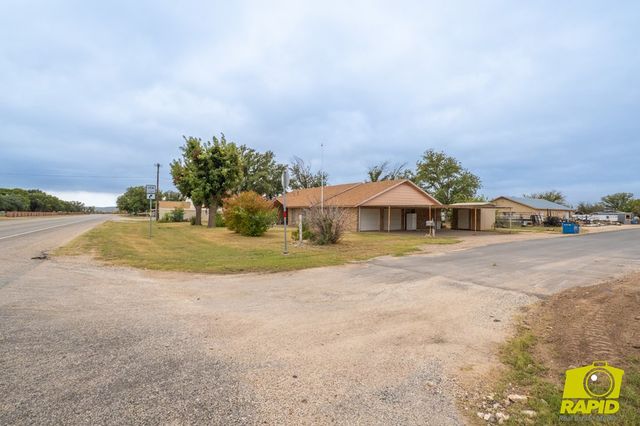 711 Robert Lee Highway, Sterling City, TX 76951