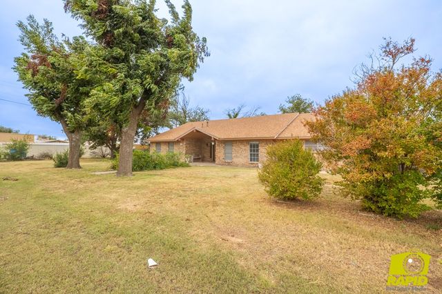 711 Robert Lee Highway, Sterling City, TX 76951