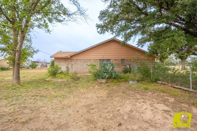 711 Robert Lee Highway, Sterling City, TX 76951