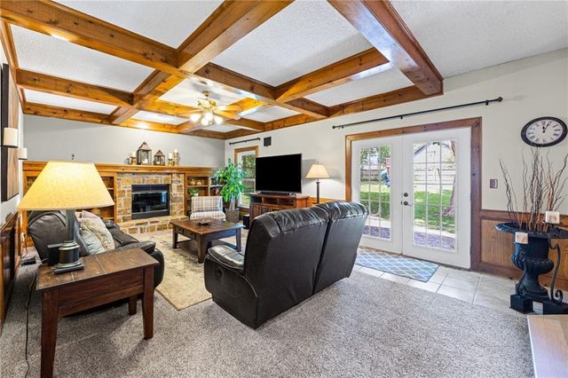 8400 Acuff Lane, Lenexa, KS 66215