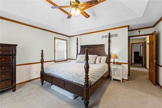8400 Acuff Lane, Lenexa, KS 66215