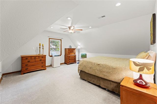 8400 Acuff Lane, Lenexa, KS 66215