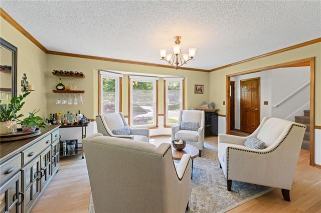 8400 Acuff Lane, Lenexa, KS 66215