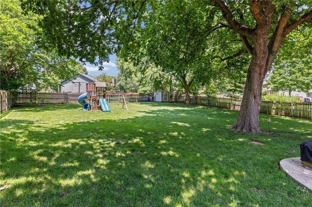 8400 Acuff Lane, Lenexa, KS 66215