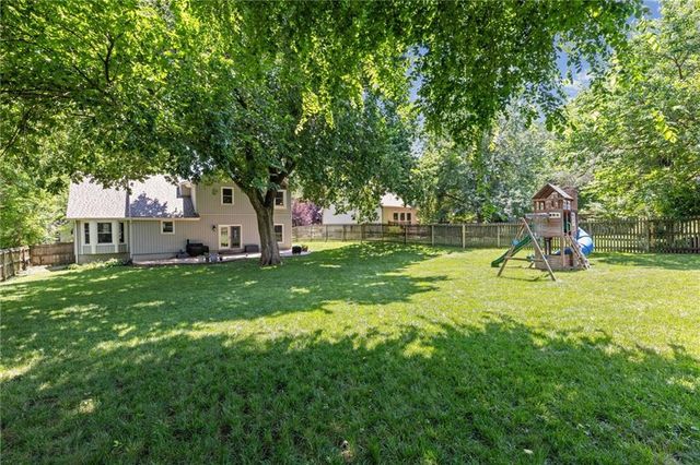 8400 Acuff Lane, Lenexa, KS 66215