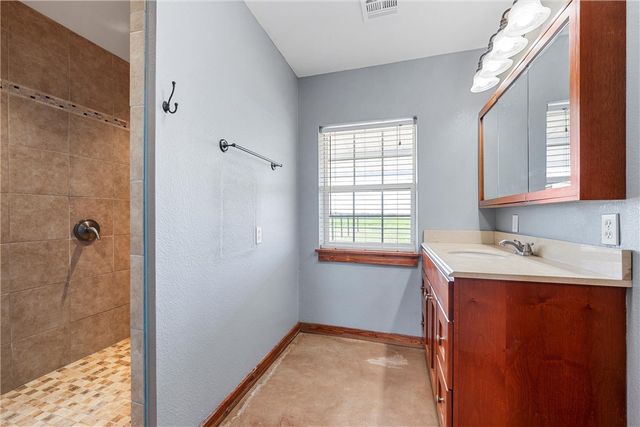 5730 Leroy Parkway, West, TX 76691