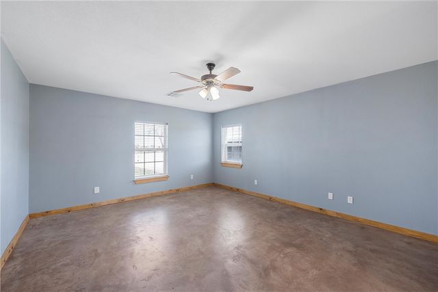 5730 Leroy Parkway, West, TX 76691
