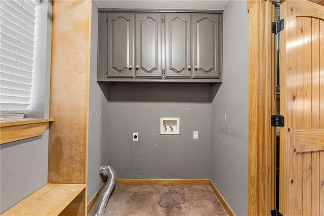 5730 Leroy Parkway, West, TX 76691