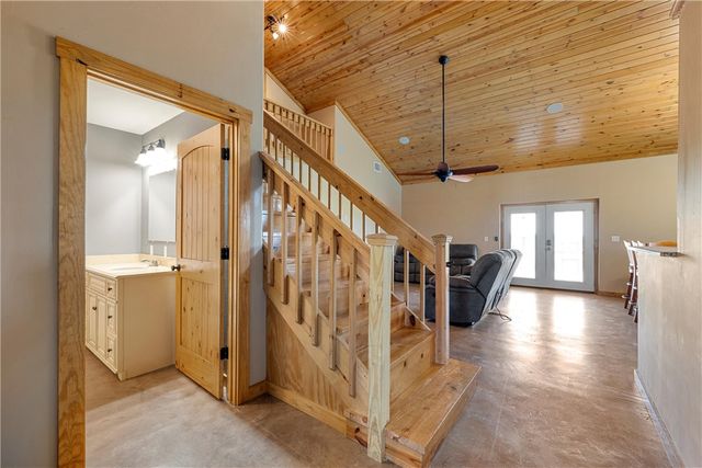 5730 Leroy Parkway, West, TX 76691