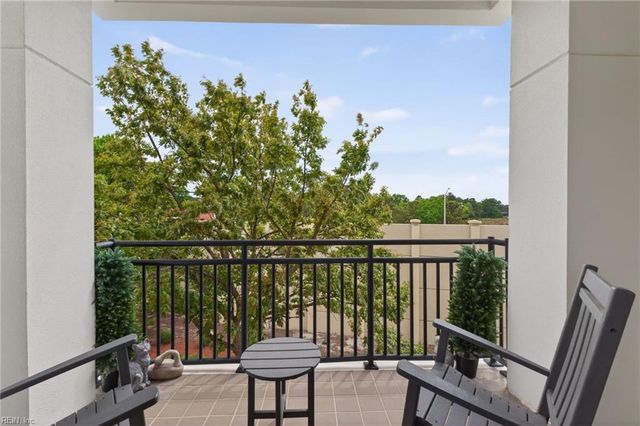 1292 Laskin Rd Apt 203, Virginia Beach, VA 23451