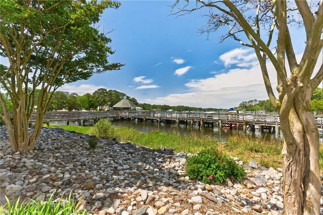 1292 Laskin Rd Apt 203, Virginia Beach, VA 23451