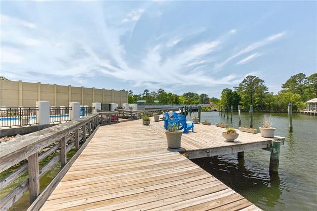 1292 Laskin Rd Apt 203, Virginia Beach, VA 23451