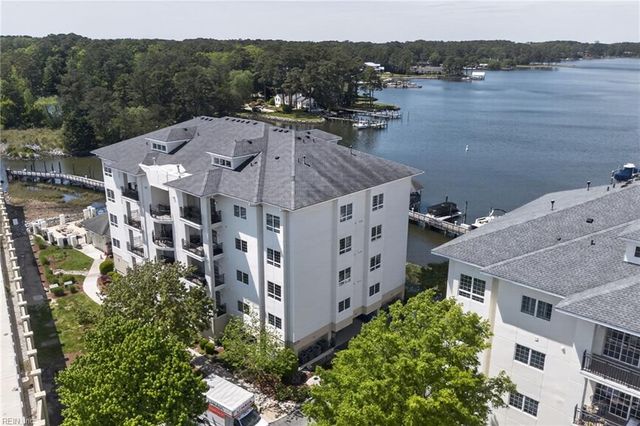 1292 Laskin Rd Apt 203, Virginia Beach, VA 23451