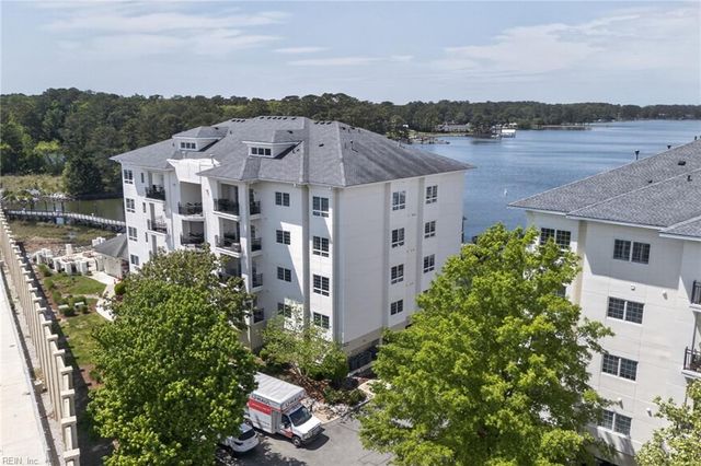 1292 Laskin Rd Apt 203, Virginia Beach, VA 23451