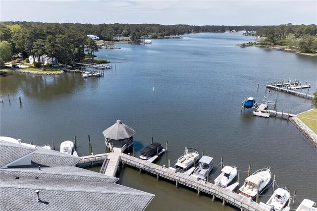 1292 Laskin Rd Apt 203, Virginia Beach, VA 23451