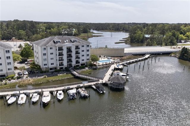 1292 Laskin Rd Apt 203, Virginia Beach, VA 23451