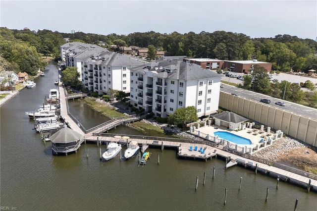 1292 Laskin Rd Apt 203, Virginia Beach, VA 23451