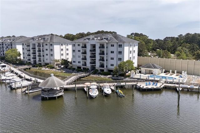 1292 Laskin Rd Apt 203, Virginia Beach, VA 23451