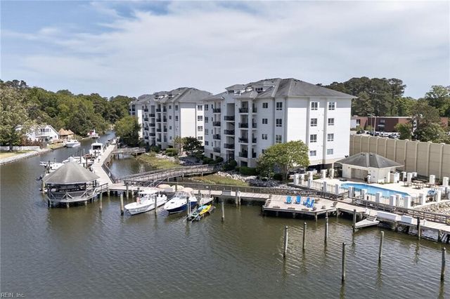 1292 Laskin Rd Apt 203, Virginia Beach, VA 23451