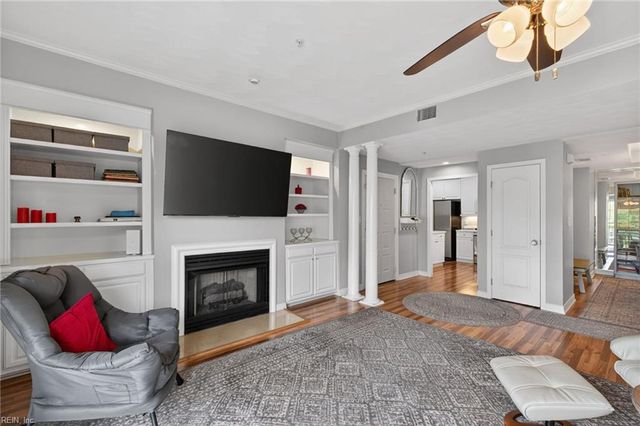 1292 Laskin Rd Apt 203, Virginia Beach, VA 23451