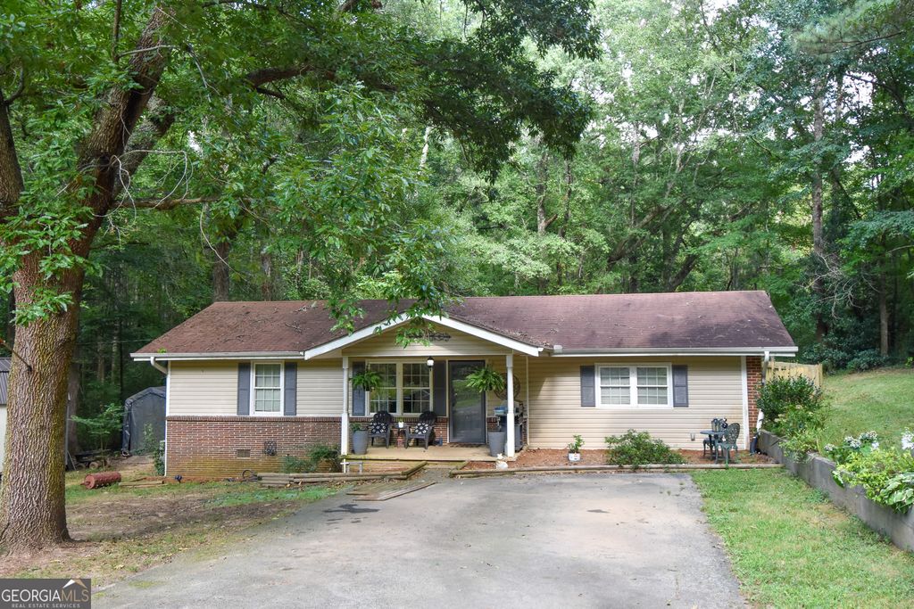 871 Lifsey Springs Road, Molena, GA 30258